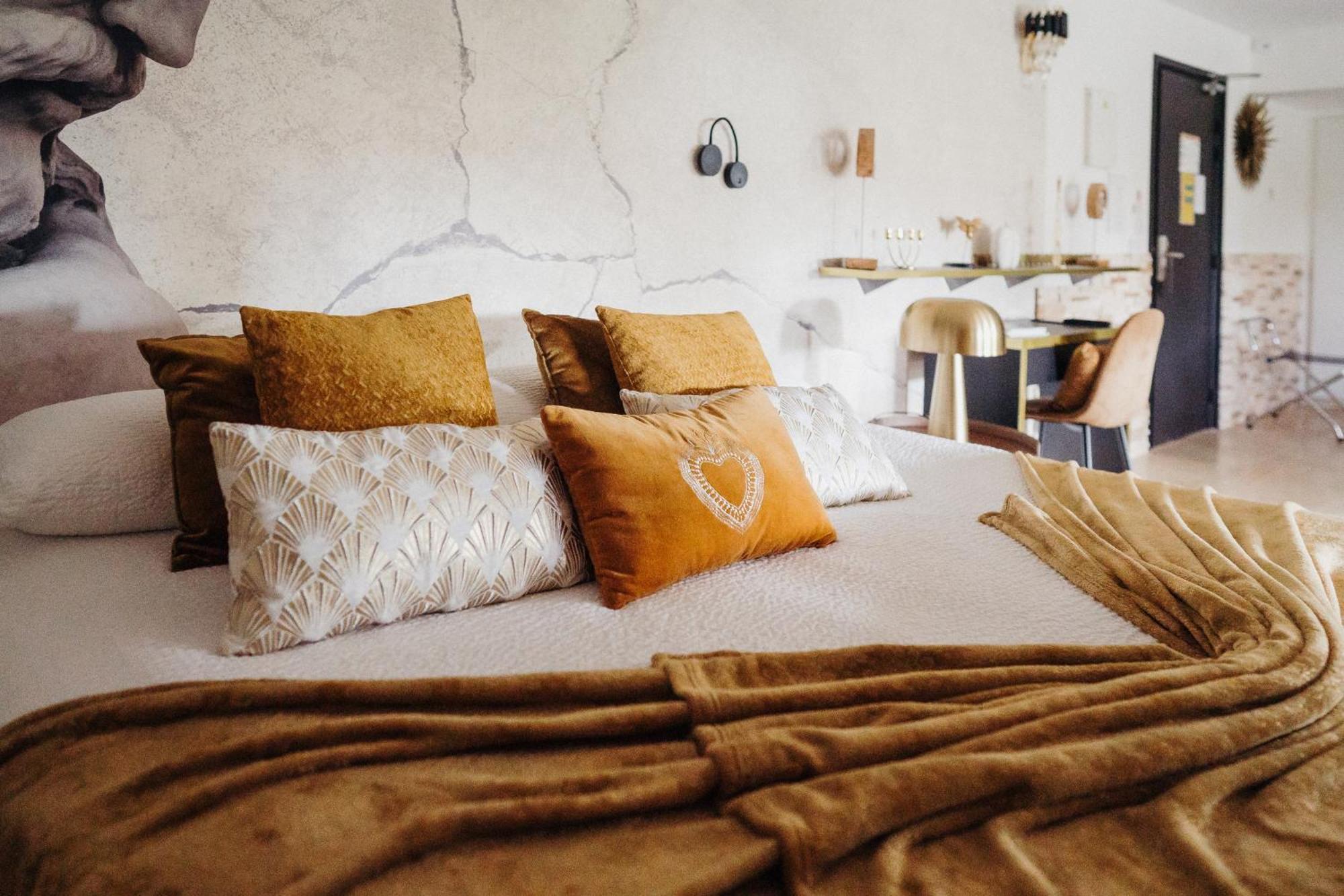 Le Confidentiel Hotel & Spa Saint-Raphael  Luaran gambar