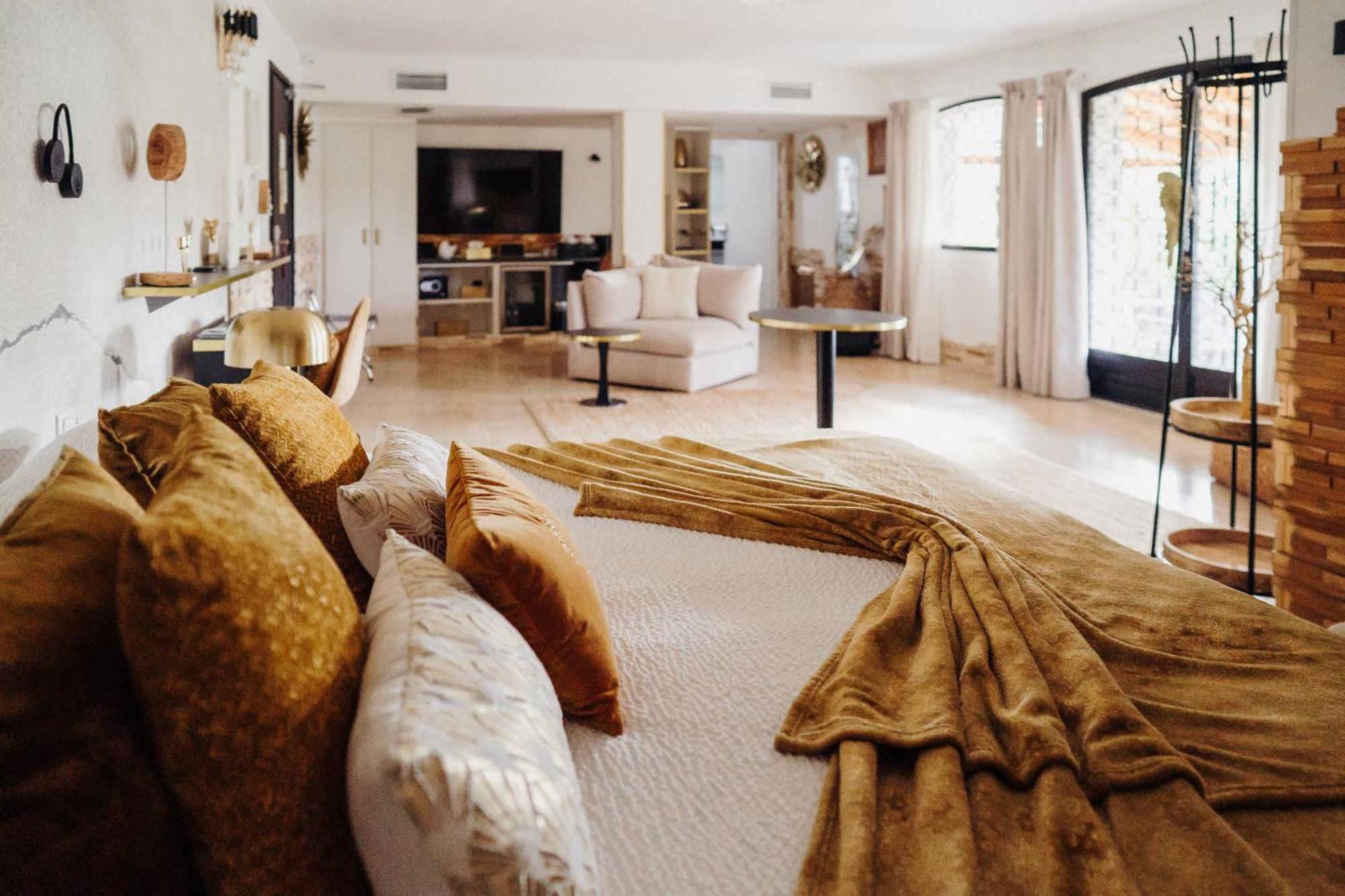 Le Confidentiel Hotel & Spa Saint-Raphael  Luaran gambar